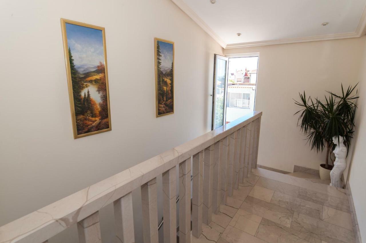 House Bacak - Apartment & Wellness-Studio Baška Voda エクステリア 写真